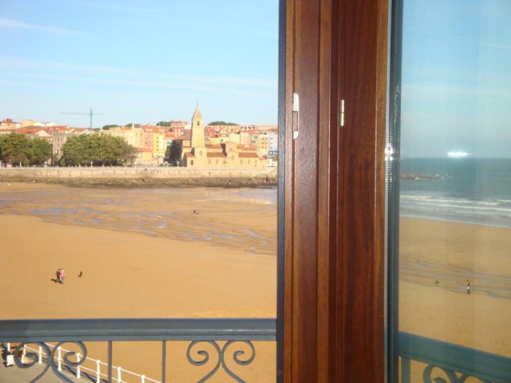 Vivienda En Gijon Frente Al Mar Villa Exterior photo